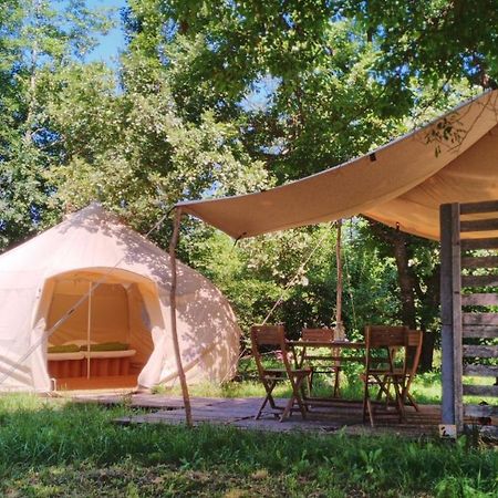 Hotel Atypik Nomad Recoubeau-Jansac Zewnętrze zdjęcie